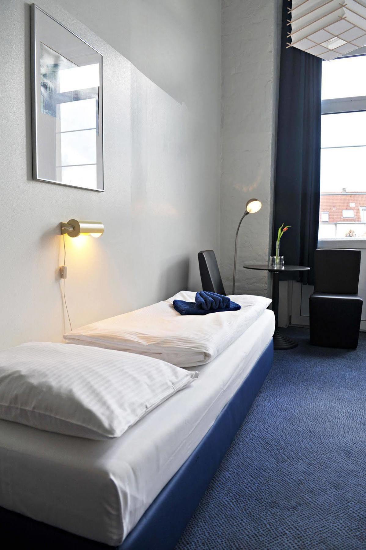 Hotel Transit Berlin Luaran gambar